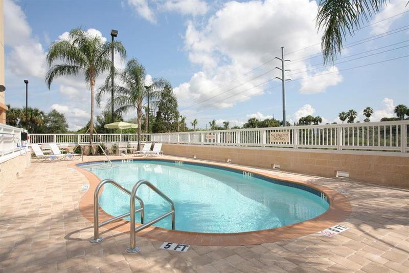 Fairfield And By Marriott Kennedy Space Center